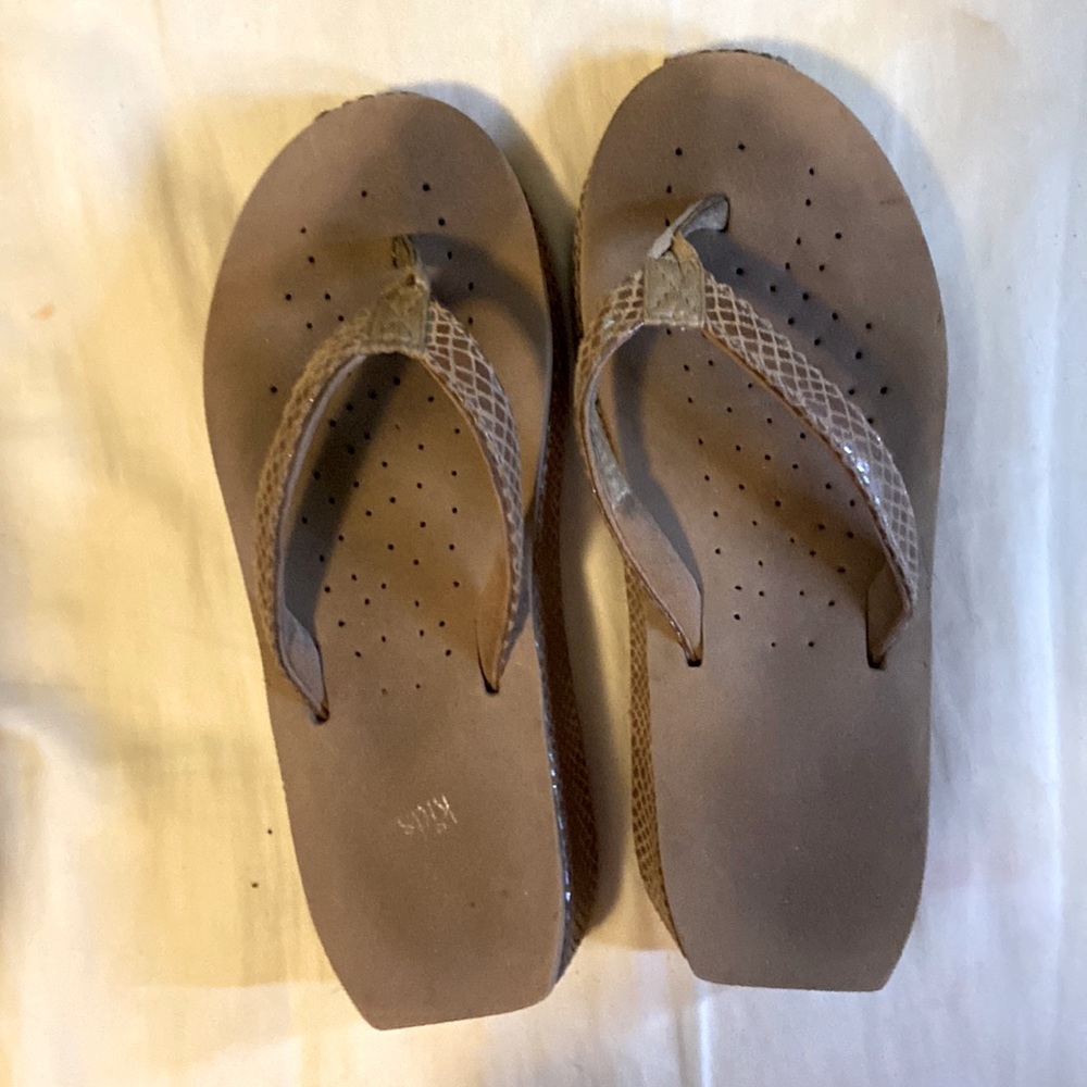 Volatile Sandals, kids size 4